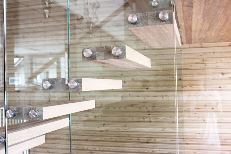 Floating stairs